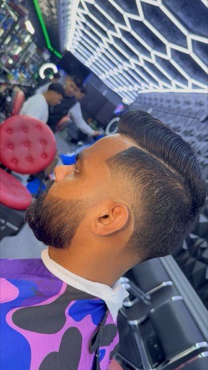 360 waves with a straight line up and a connected beard.