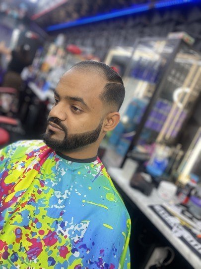 Special cut with a full beard, lined up